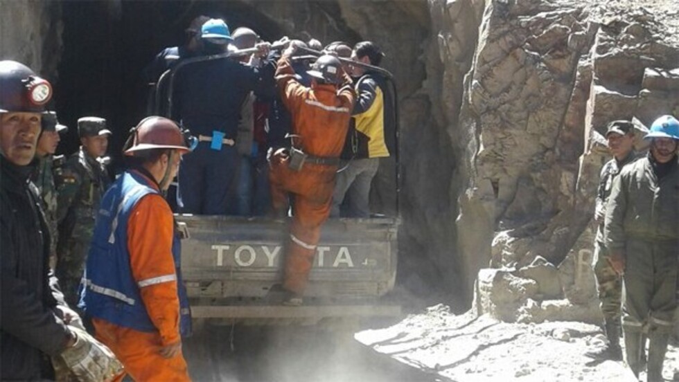 Sube a 9 los muertos por la explosión en Huanuni