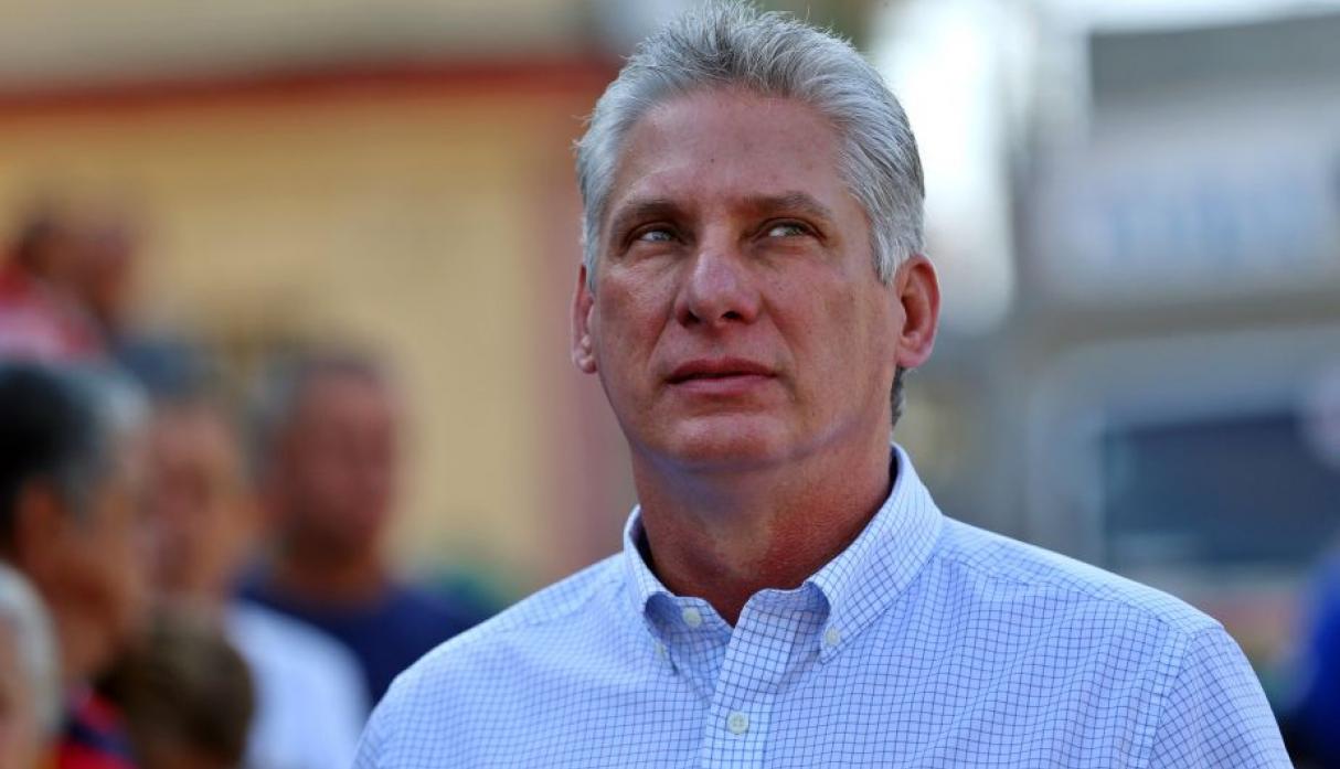 Miguel Díaz-Canel sucede a Raúl Castro