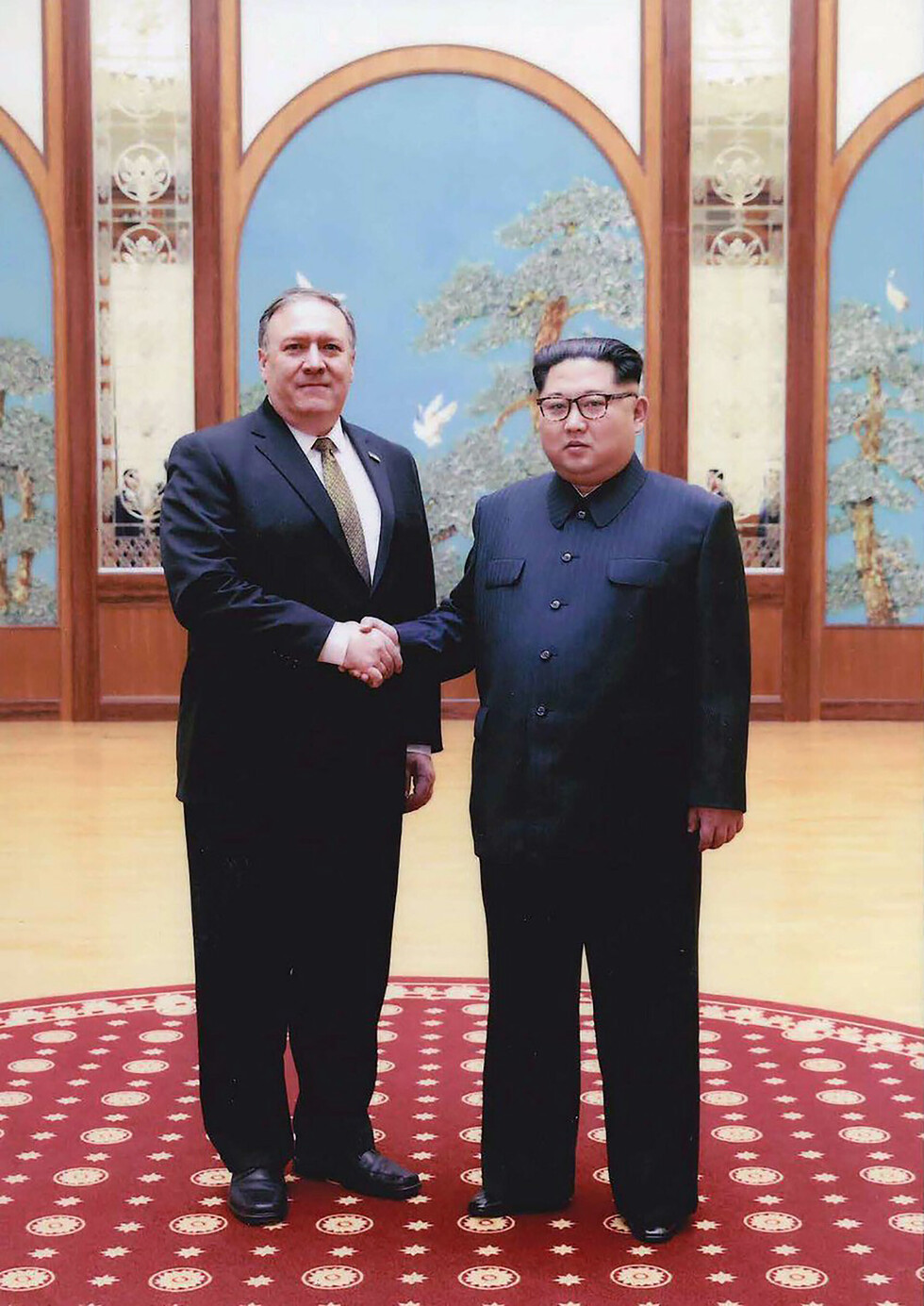 Corea del Norte libera a los tres estadounidenses detenidos