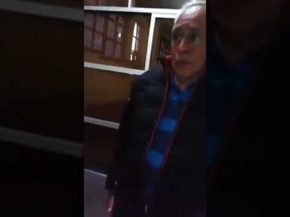 VIDEO: David Santalla reclama por el deplorable estado del Teatro IV Centenario de Potosí