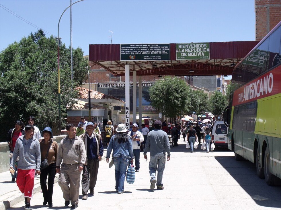 CNC alerta que crisis de Argentina afecta "enormemente" a Bolivia y pide reforzar fronteras