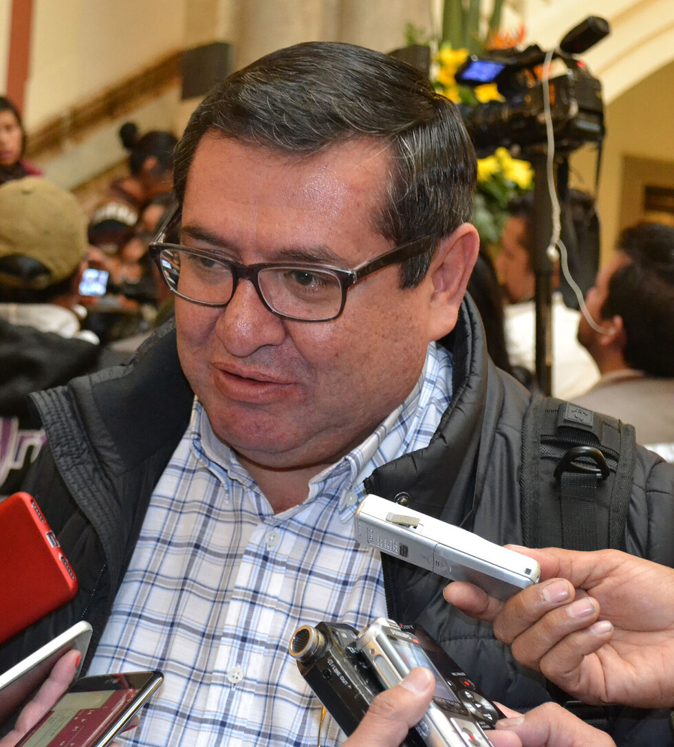 Alarcón justifica incremento en la tarifa eléctrica y dice que se presentará ante el legislativo