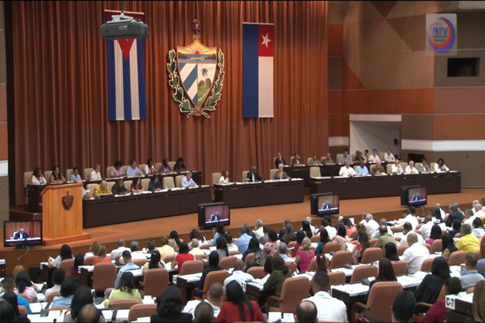 Maduro ratifica disposición al diálogo