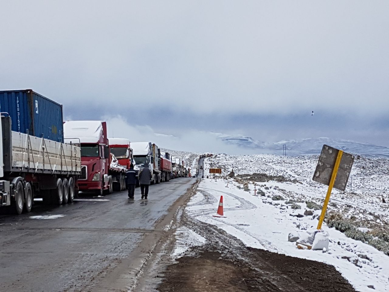 Cierran cuatro carreteras por inclemencias climáticas
