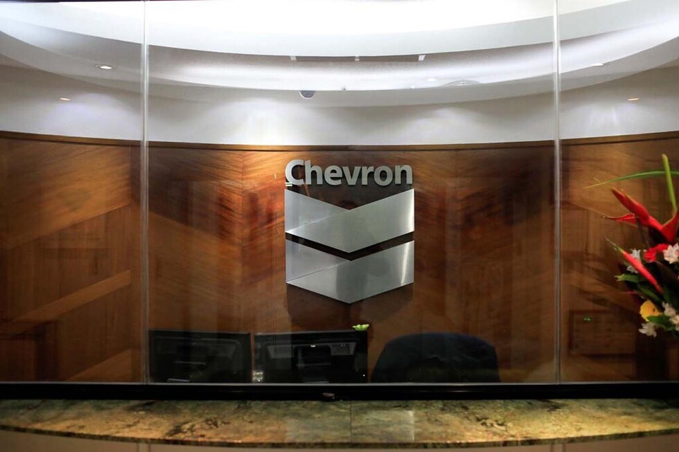 Venezuela excarcela a dos gerentes de Chevron