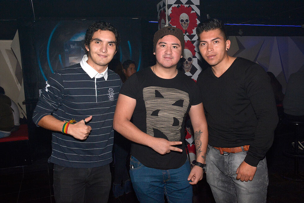 Noche de baile en Paradisse