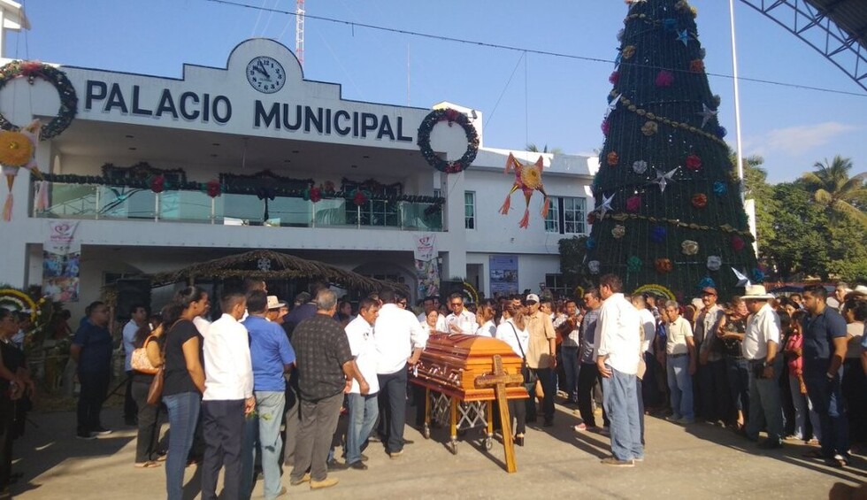 Sicarios acribillaron a un alcalde del PRI en México
