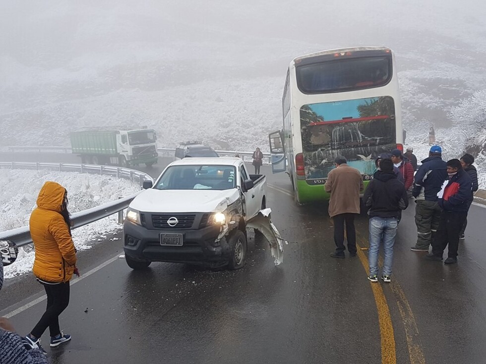 Fotos: Sama amanece con nieve y reportan accidente