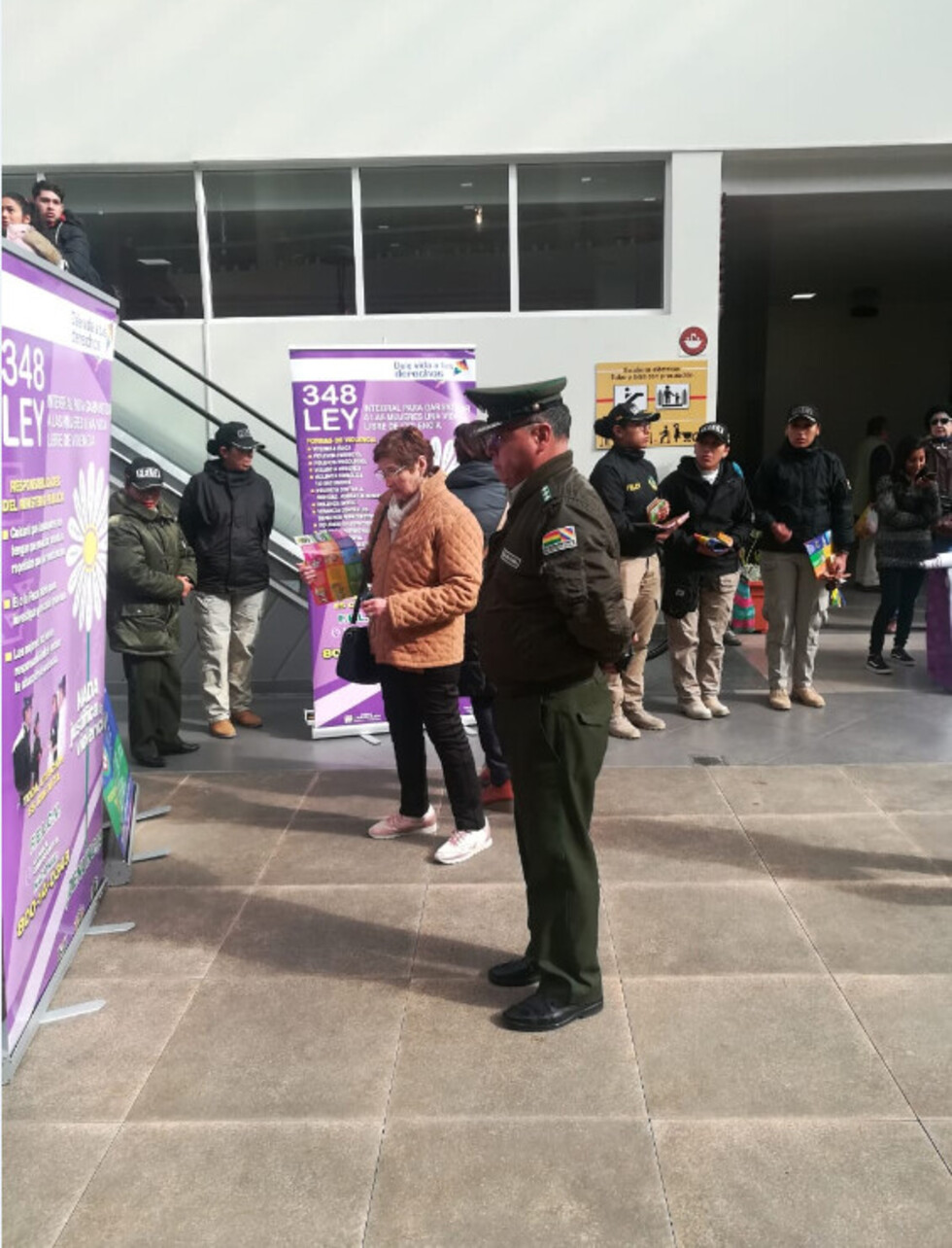 FELCV socializó la Ley 348 en el mercado Central