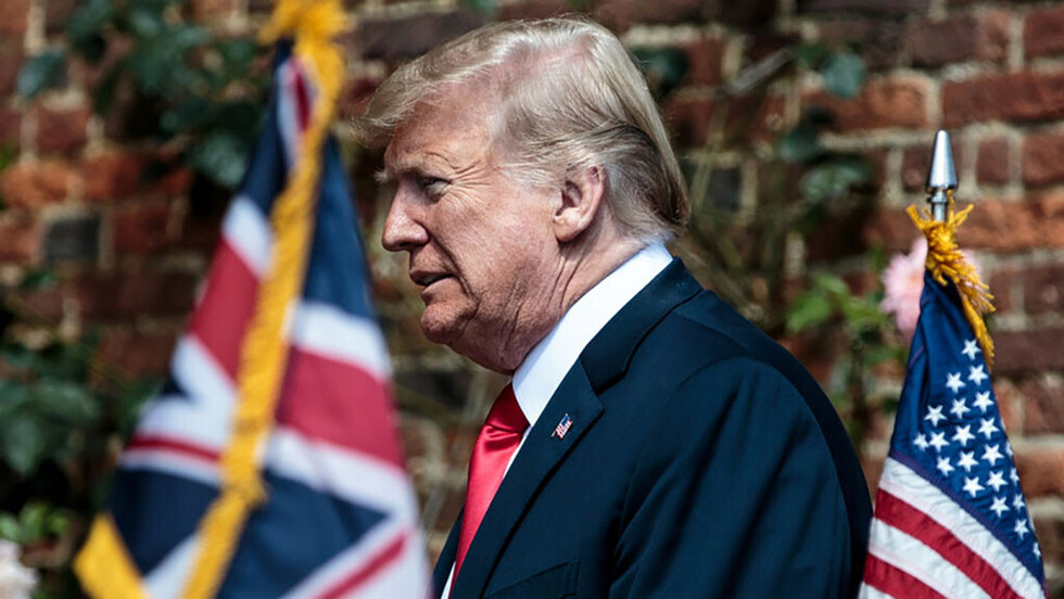 Trump: "Los desacuerdos políticos dentro de EE.UU. impiden normalizar la relación con Rusia"