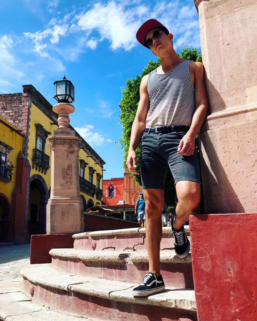 Luis Gamarra cantante  boliviano