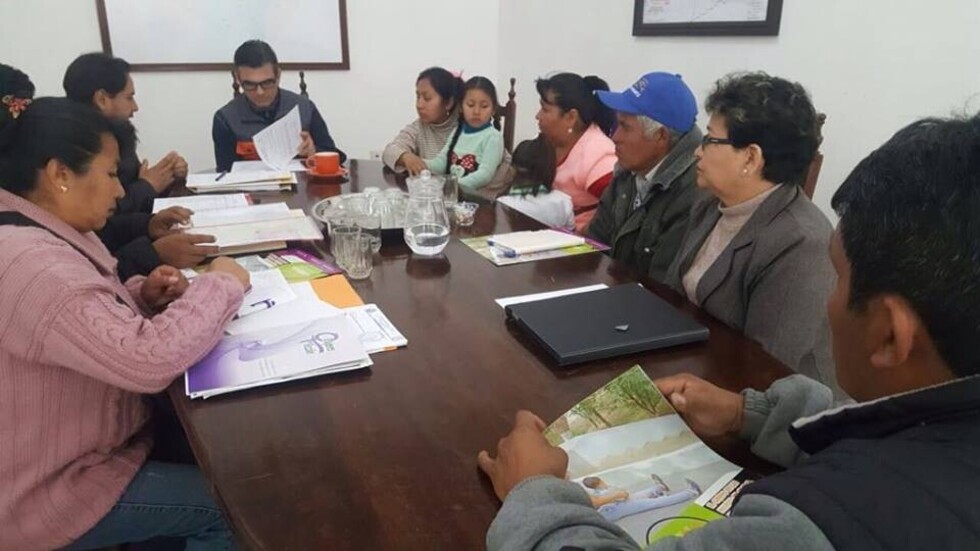 Municipio y distrito 7 acuerdan ejecutar ampliación de unidad educativa Tarija I
