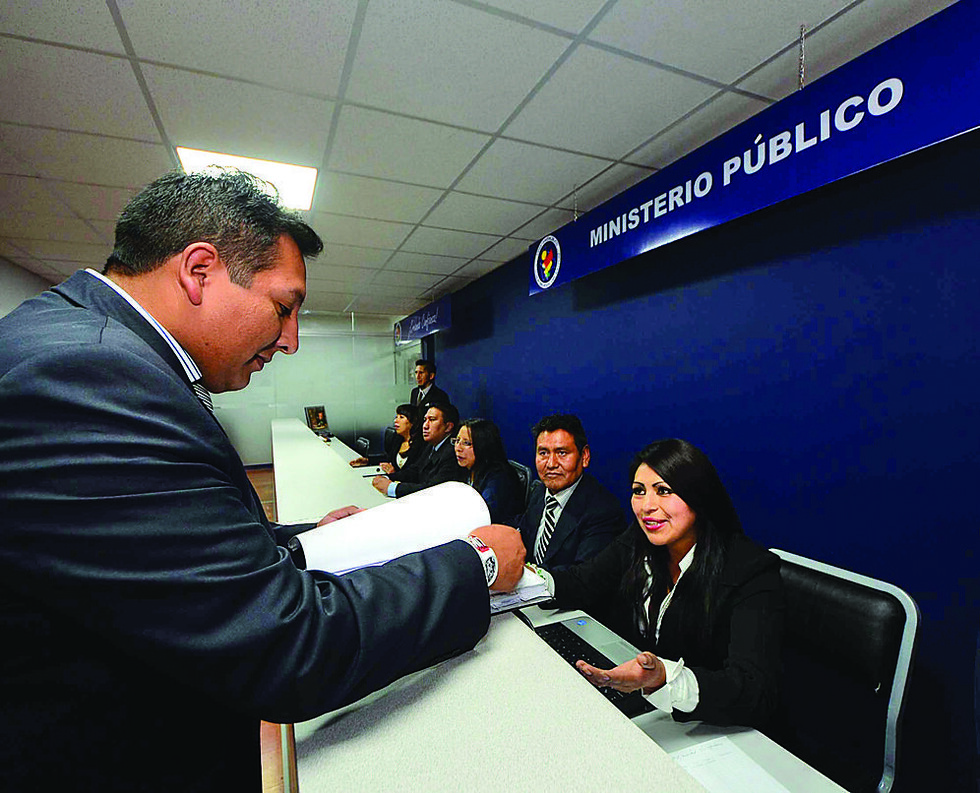Un fiscal debe conocer el caso 20 minutos antes de audiencia