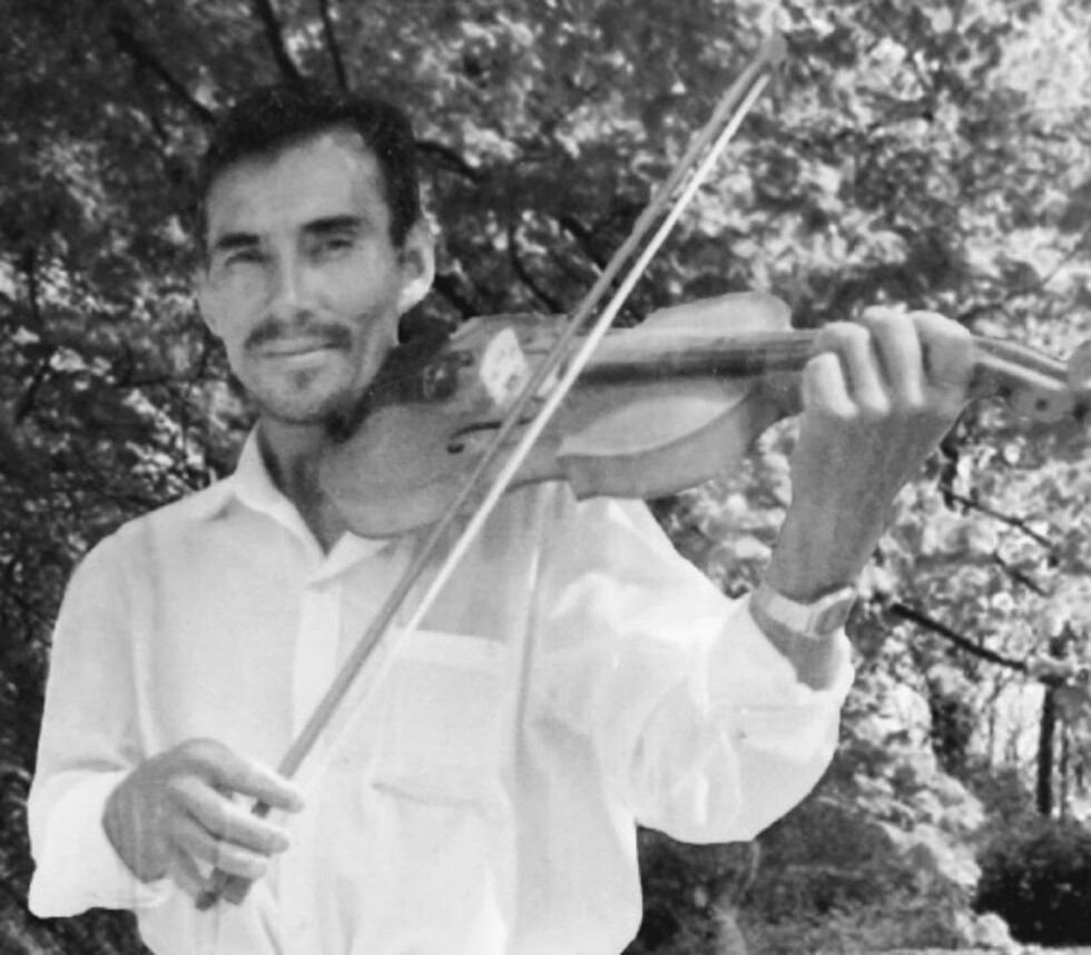 En Memoria de Don Julio Cari…