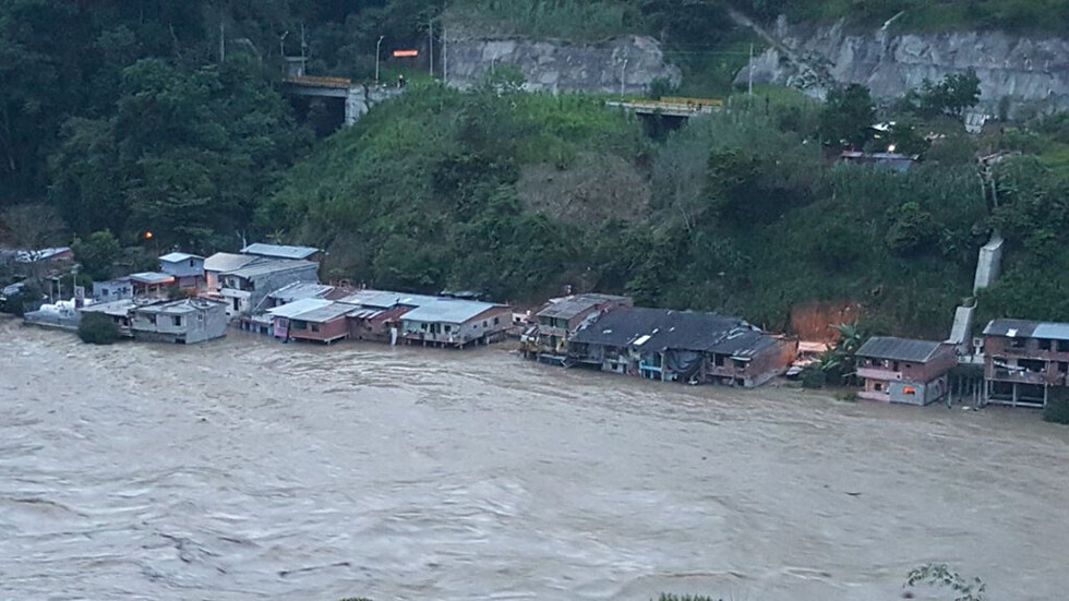 Hay 30.000 personas evacuadas en Colombia