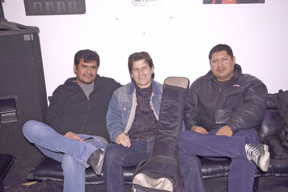 Disfrutando   del buen rock  en Tarija