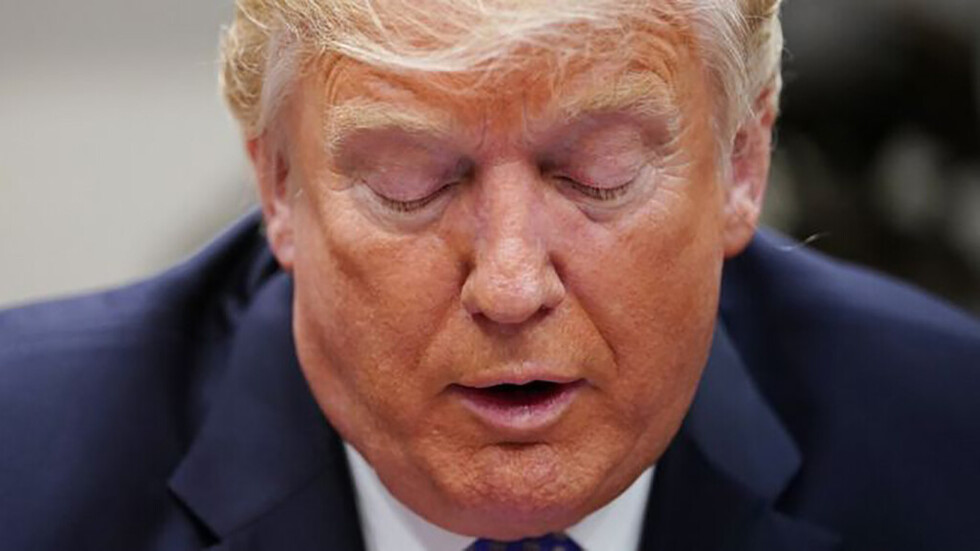 "Dos nubes masivas sobre la presidencia": Así fue "el peor día en la vida" de Trump