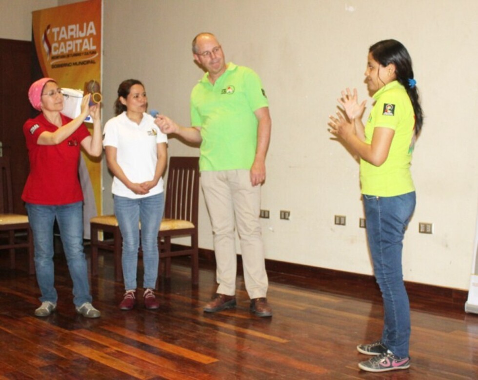 Venezuela: Pensionados piden a los bancos pago de mensualidad