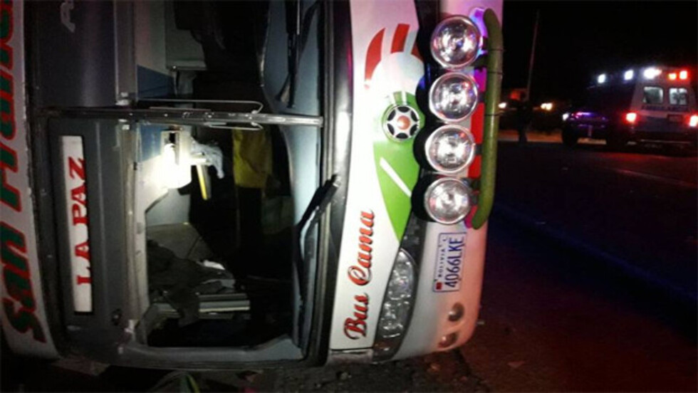 Confirman 5 muertos en accidente de bus en Chuquisaca