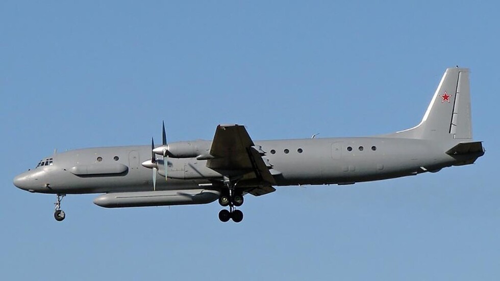 Un avión ruso con 14 militares desaparece de los radares tras un ataque de cazas israelíes a Siria