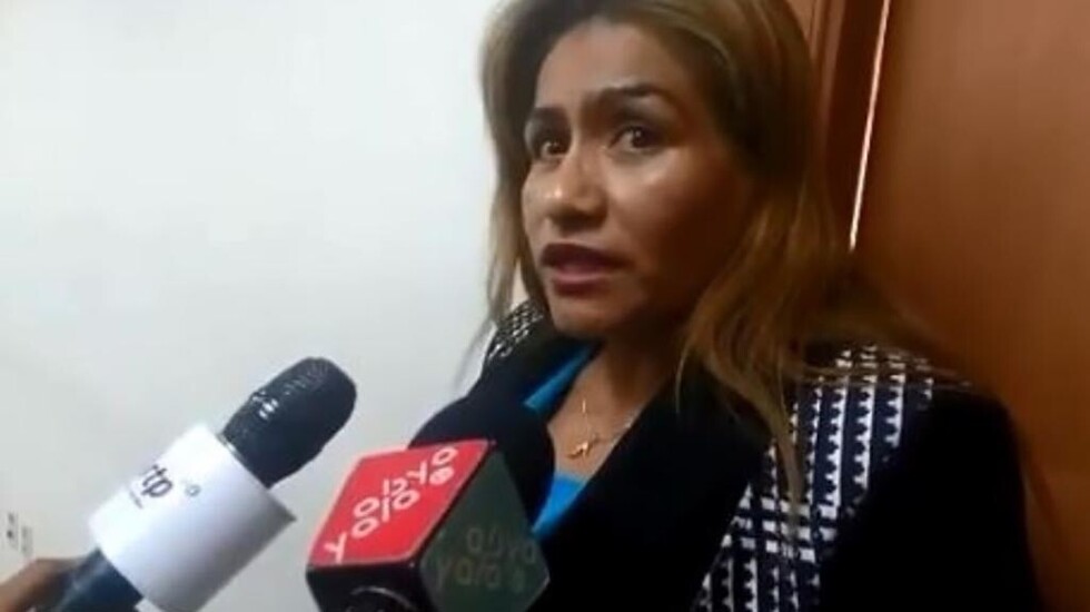 Jueza Pacajes dice que la drogaron y culpa a presunto “exagente de la DEA”