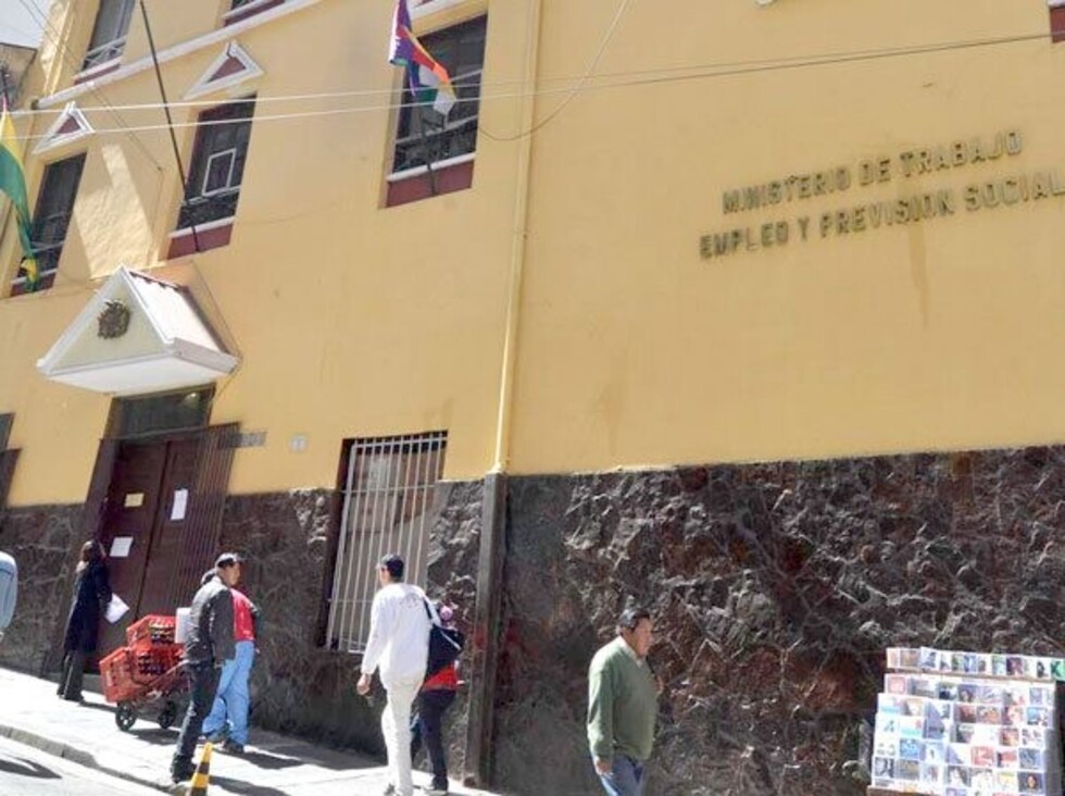Ministerio de Trabajo aclara que mañana no es feriado