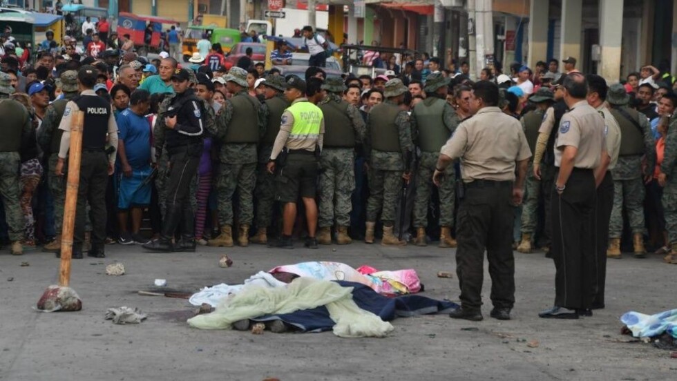 Por error, lincharon y  mataron a tres personas