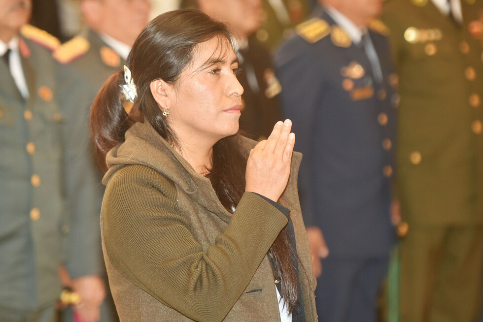 Lidia Iriarte jura como vocal titular del Tribunal Supremo Electoral