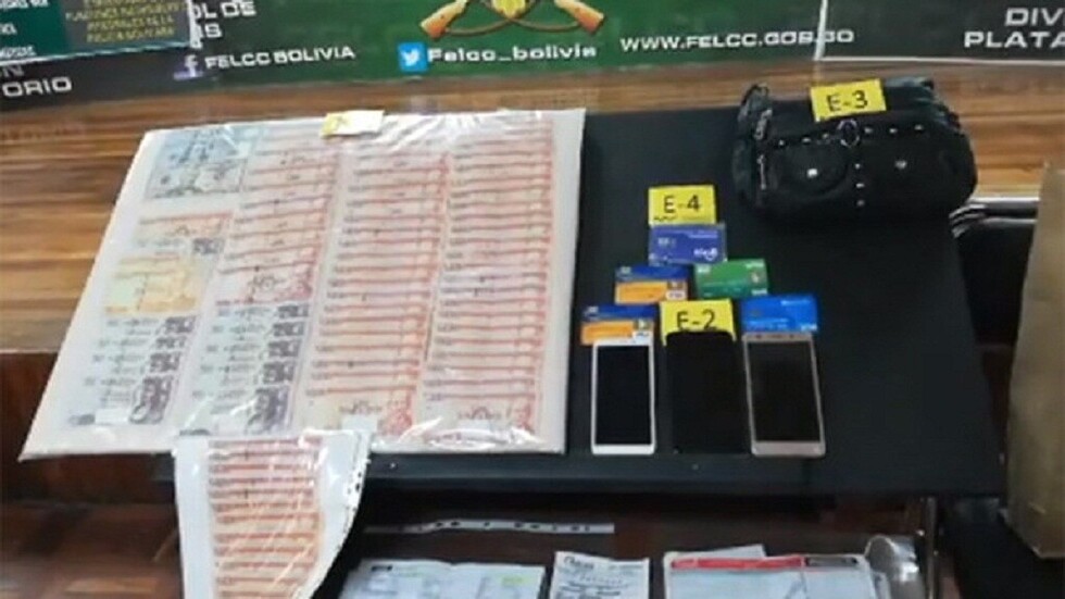 Cae banda que clonó páginas de empresas para estafar