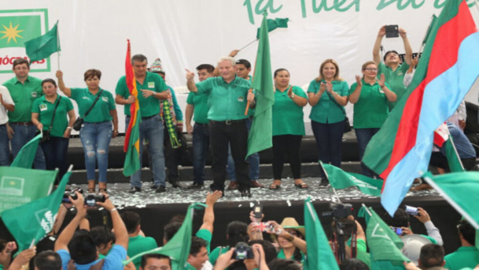 Demócratas aprueban alianzas políticas con UN, MOP y Venceremos