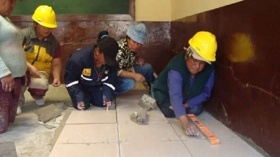 Constructoras impulsan ley de trato igualitario con varones