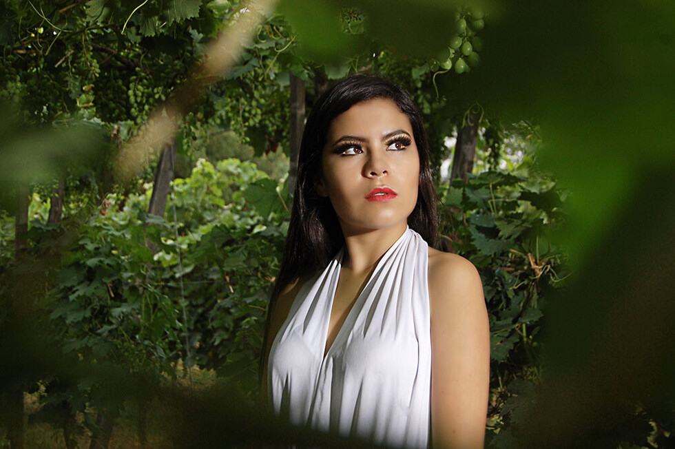 Las 10 cosas que debes  saber de Carol Peralta