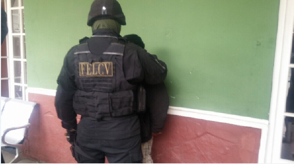 Un sujeto  embarazó   dos veces a  su hijastra
