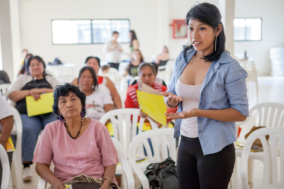 Mujeres latinoamericanas soportan  especial violencia en la política