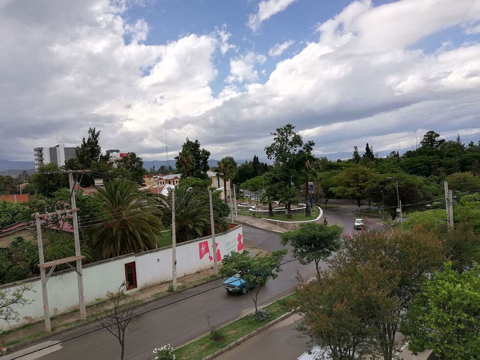 El ingreso al barrio SENAC
