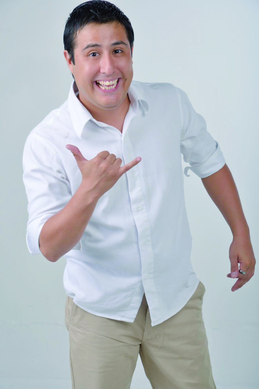 Oliver Montoya  presentador  y humorista