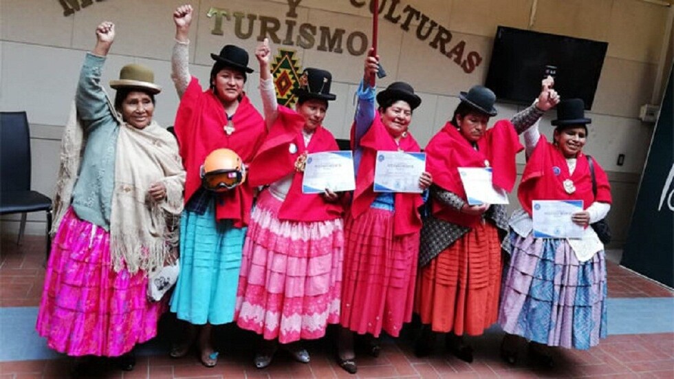 Cholitas escaladoras tienen un nuevo objetivo: el Everest