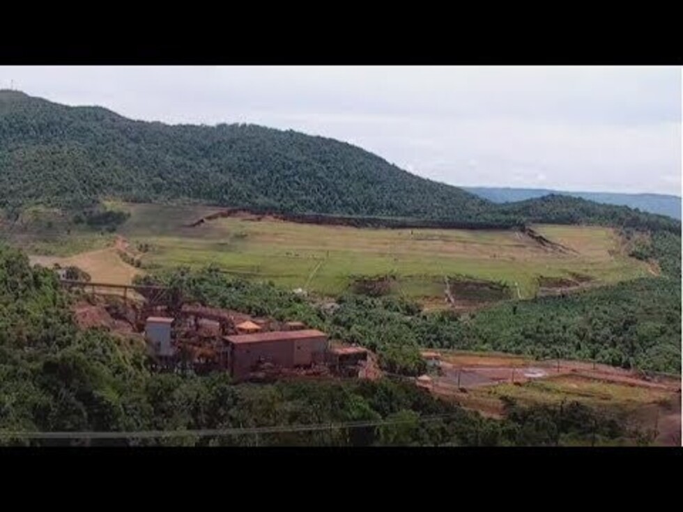 Un video muestra el momento exacto del colapso del dique que dejó más de 100 muertos en Brasil