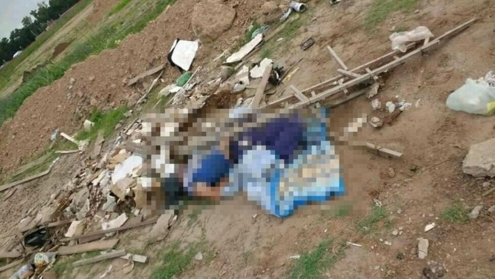 Asesinan y envuelven con una frazada a ex convicto