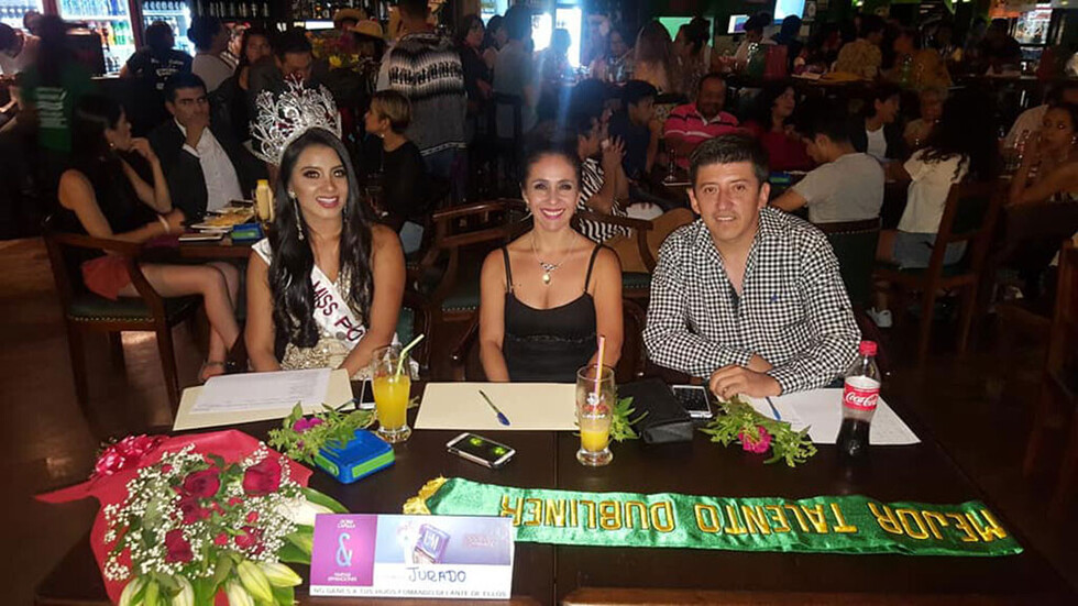 Noche de reinas  en la chura Tarija