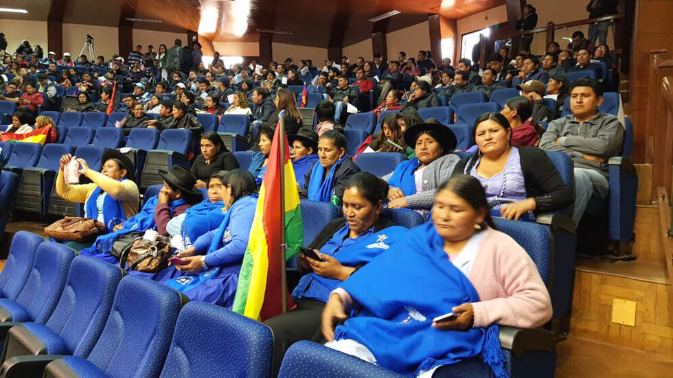 Afines y contrarios a la repostulación de Evo se encuentran en torno a la CIDH