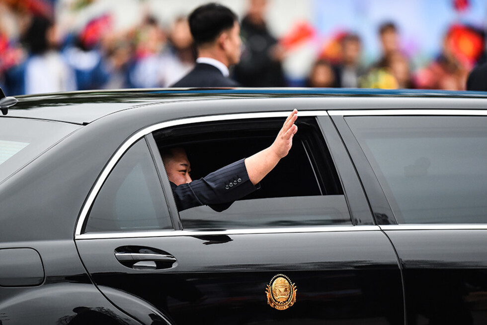 La segunda cumbre de Trump y Kim arranca en Hanói con un apretón de manos