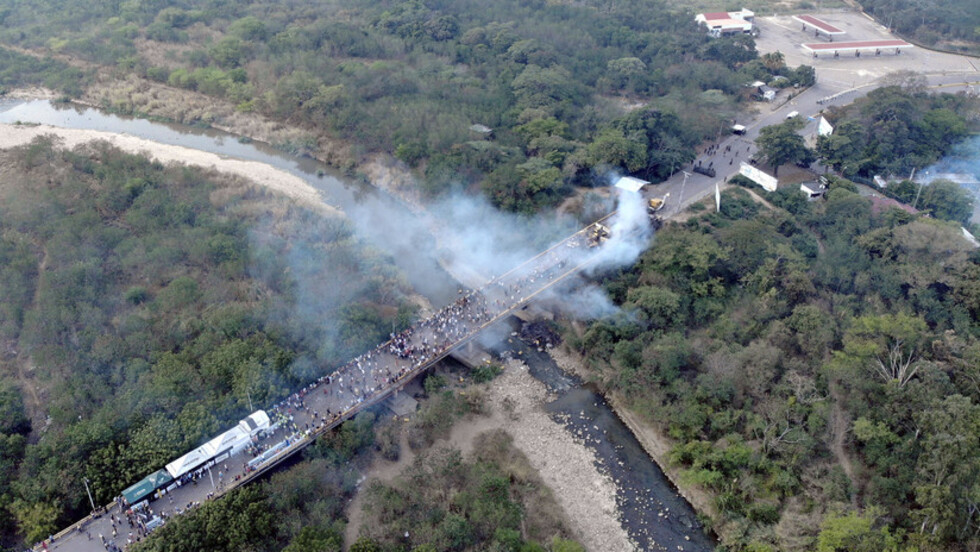 De la autoproclamación de Guaidó al caos y violencia en la frontera de Colombia y Venezuela