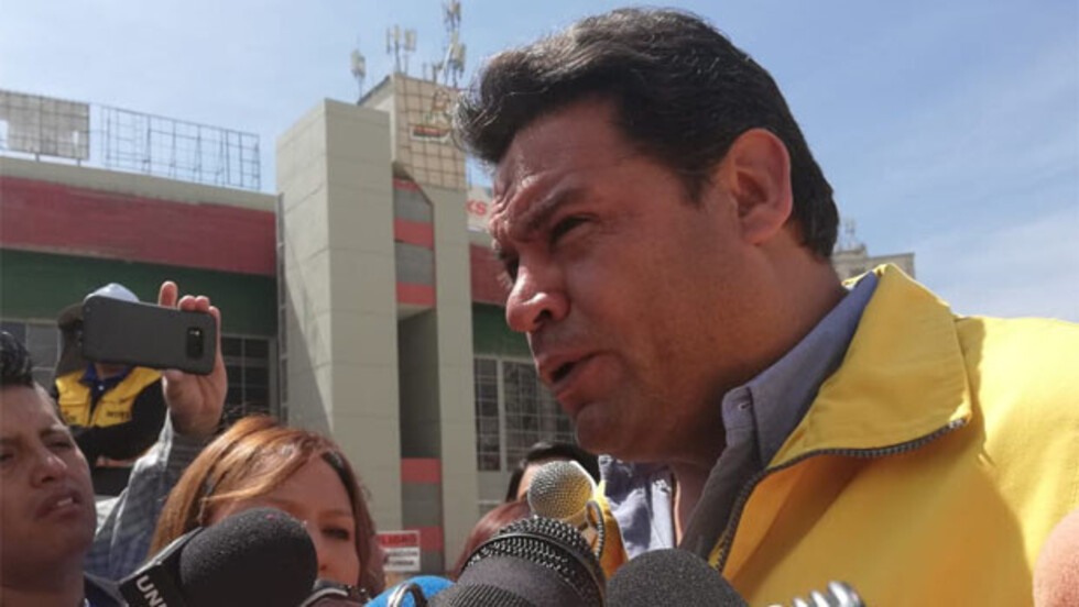 Revilla dice que ataque del MAS a su esposa es por ‘odio’ y ‘desesperación’