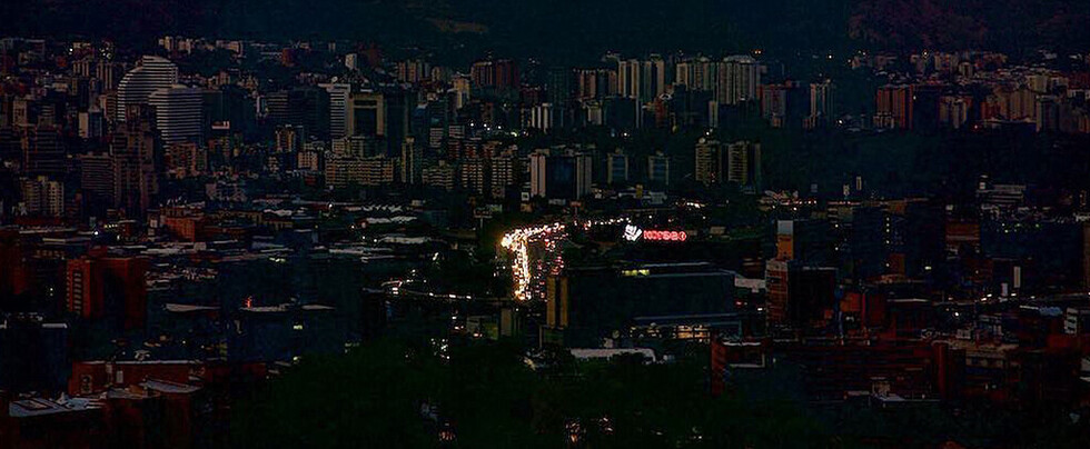 Restablecen la energía en algunas zonas de Caracas