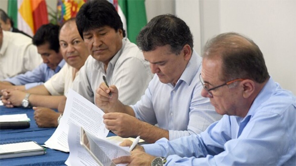 Expertos: Bolivia está en fase de “neoliberalismo reconstituido”
