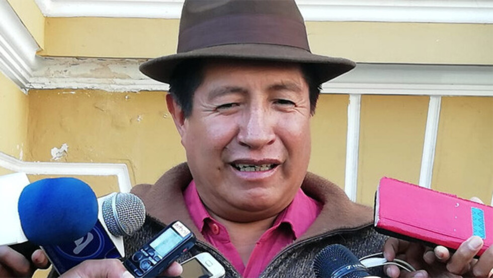 Quispe quiere enjuiciar a Evo y Mesa por perder en la CIJ