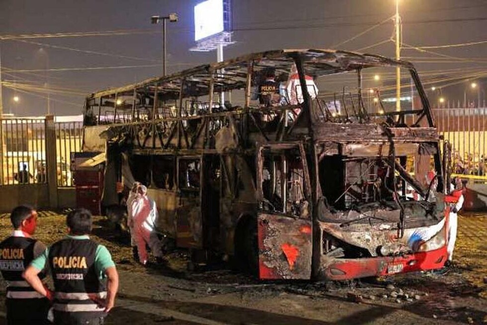 Presidente peruano asume parte de culpa en tragedia