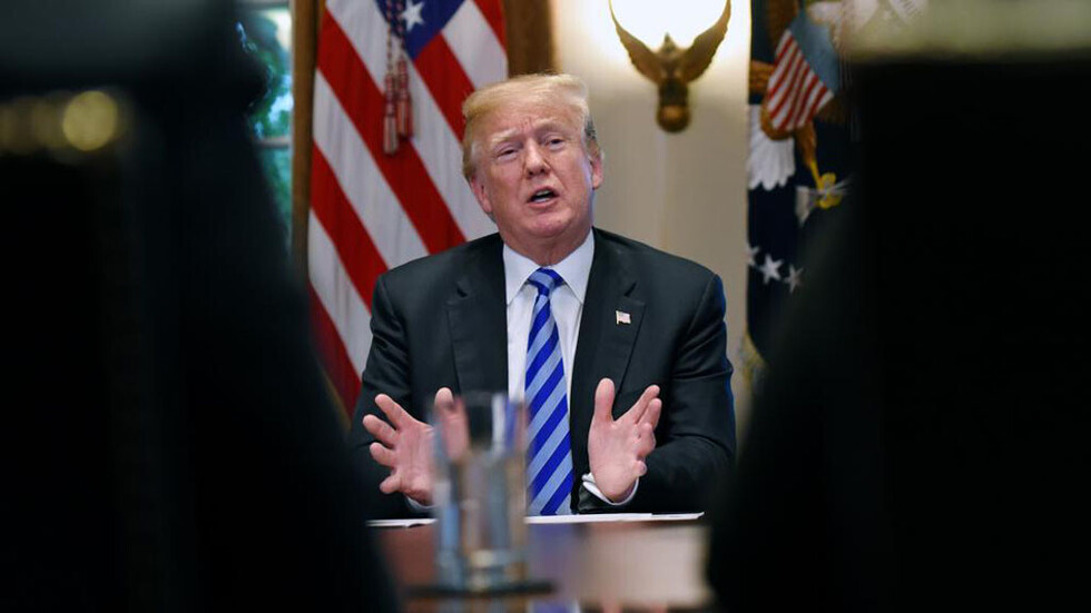 Trump: Nuestro país está lleno, den la vuelta