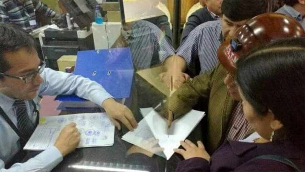 MAS pide al TCP no aplicar 4 artículos de la Constitución y permitir reelección